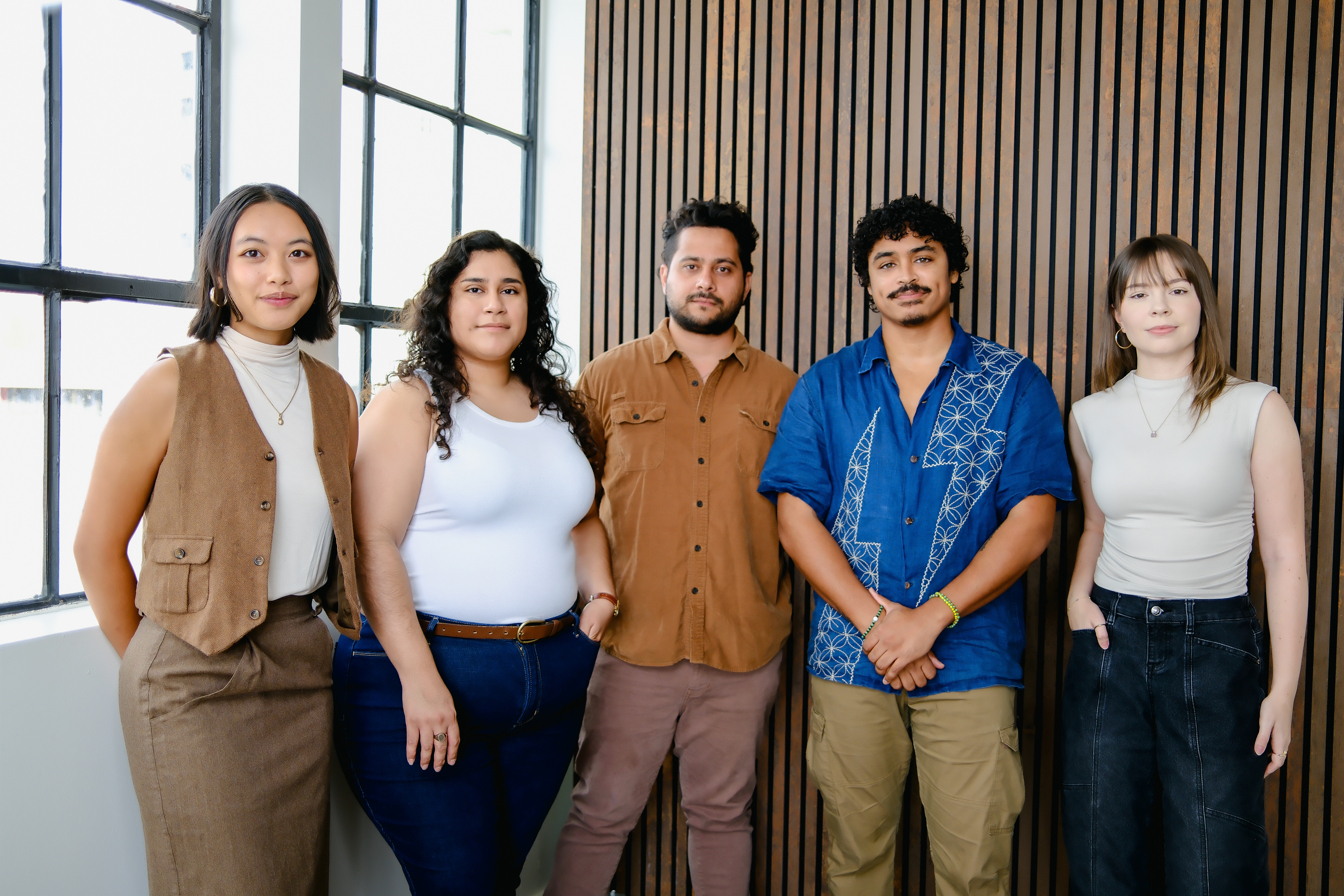 Photo of Alicia and the cast and crew of Cloud maker standing in a line